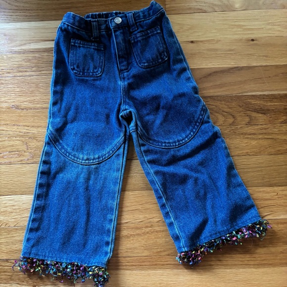 🍎 Cute Toddler Jeans with Fringe 🍎 - Picture 1 of 7